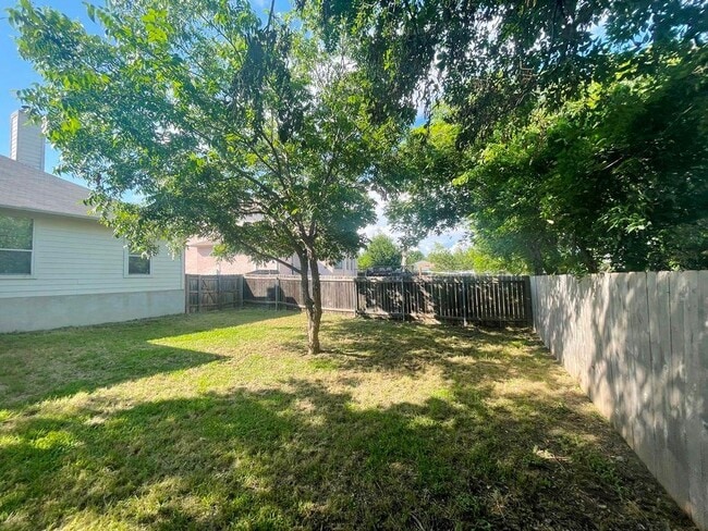 Building Photo - 6046 Ronchamps Dr