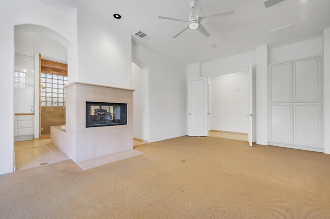 Building Photo - 75975 Gill Ct