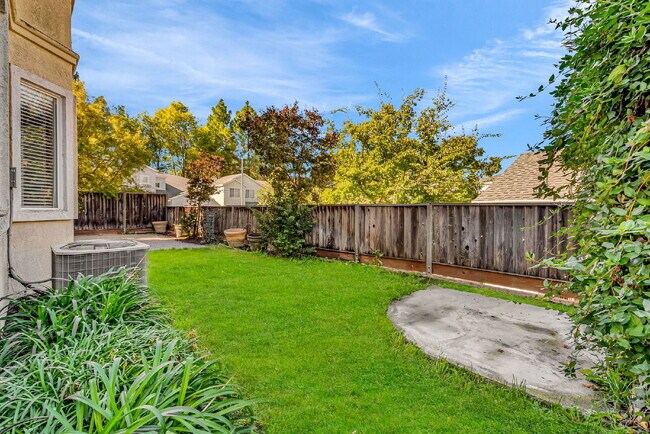 Building Photo - 101 Johnson Ln