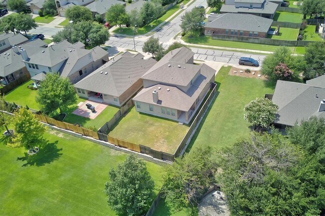 Building Photo - 4601 Chestnut Meadows Bend