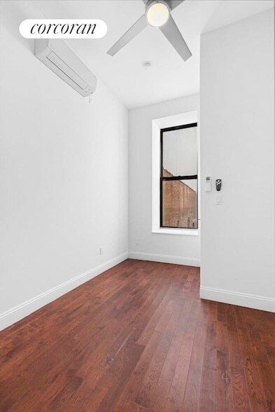 Building Photo - 2032 5th Ave