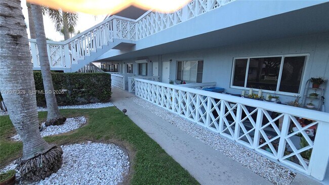 Building Photo - 2170 NE 51st Ct