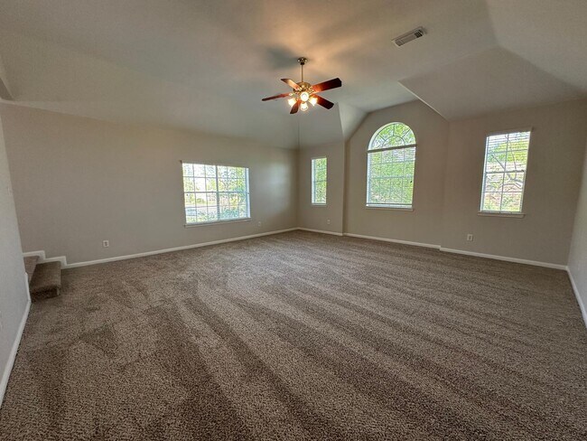 Building Photo - 9210 Memorial Grove Dr