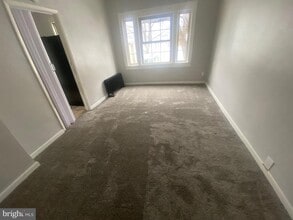 Building Photo - 109 N Thomas Ave