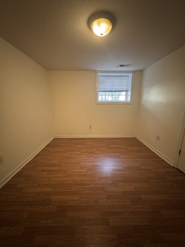 Building Photo - 1416 Highland Ave