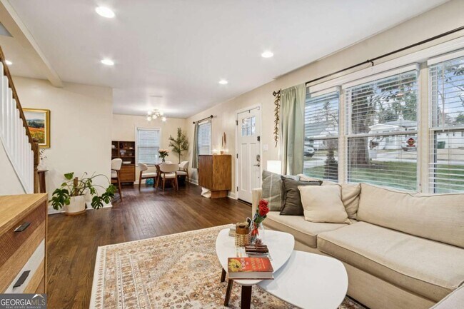 Building Photo - 1865 Stanton St