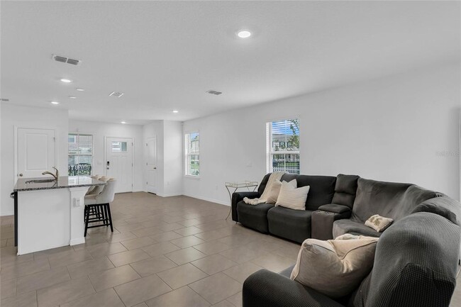 Building Photo - 13157 Bounty Ave