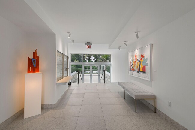 Building Photo - 2774 S Ocean Blvd