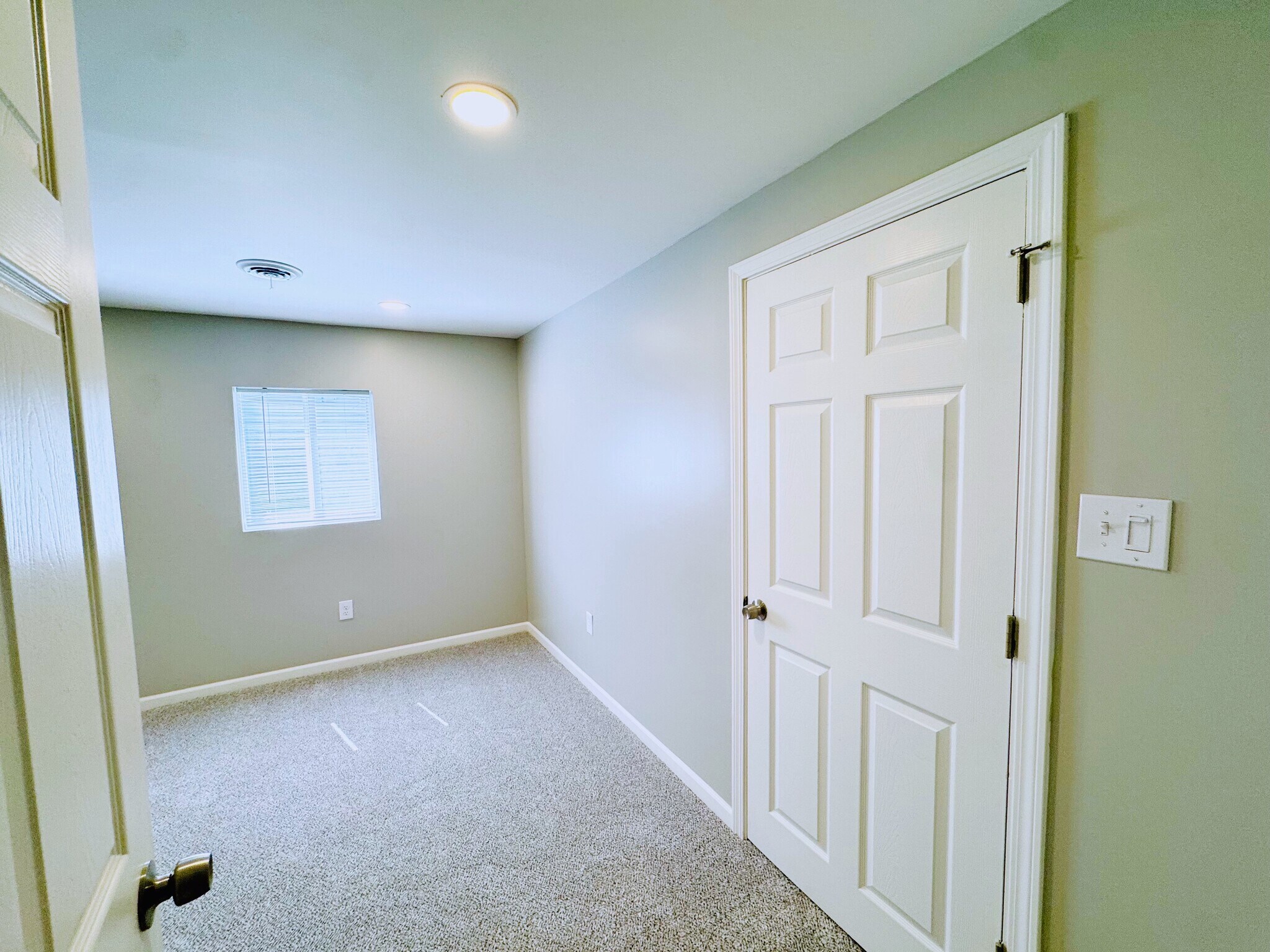 Building Photo - 6752 Coffman Dr