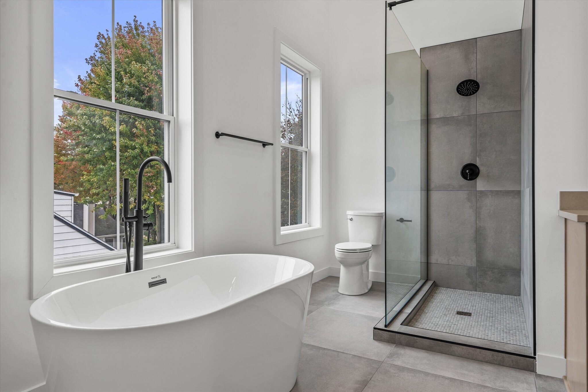 Building Photo - 308 Oak St