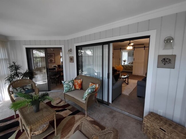 Building Photo - 16 Pinehurst Pl