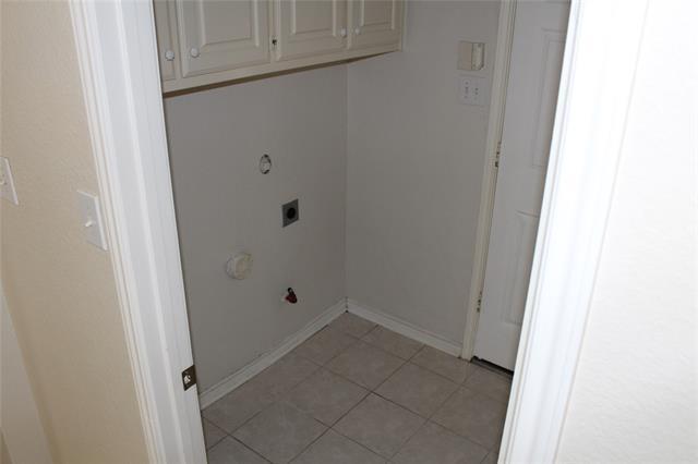 Building Photo - 8509 Mustang Dr
