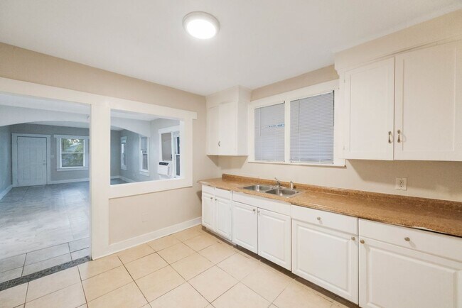 Building Photo - REDUCED  $25 App Fee  3bdrm/1bath home with large yard ** Section 8 OK *** $1795.00** Move in by ...