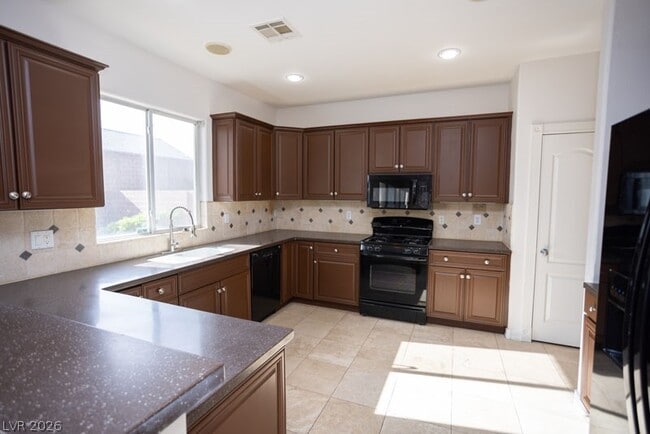 Building Photo - 4909 N Madre Maria Ct
