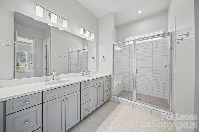 Building Photo - 8016 Brookbank Dr
