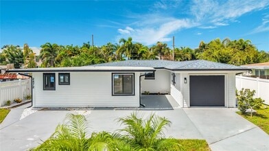 Building Photo - 2472 Tradewinds Dr