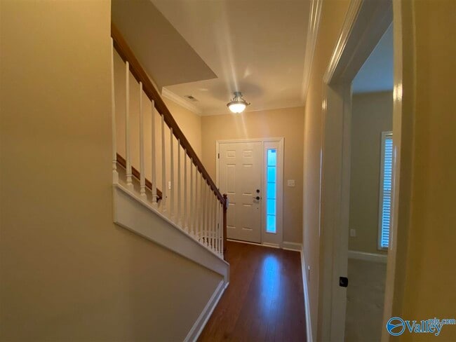 Building Photo - 105 Riparian Ct