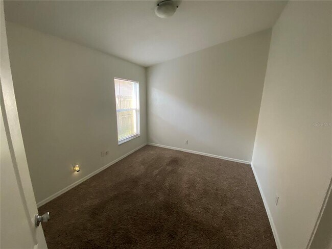 Building Photo - 8530 Quarter Horse Dr