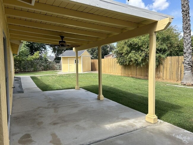 Building Photo - 4724 W Manor Ct