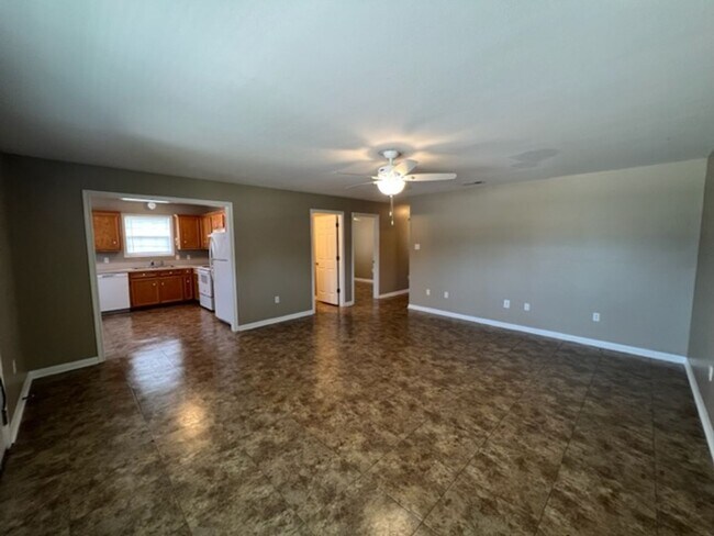 Building Photo - 4334 Eileen St