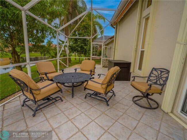 Building Photo - 20107 Ocean Key Dr