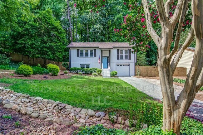 Building Photo - 4734 N Springs Rd NW