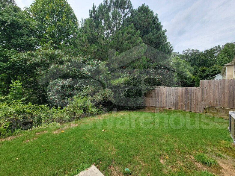 Building Photo - 6198 Park Leaf Walk