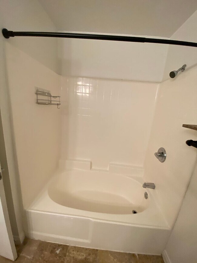 Building Photo - 450 J St