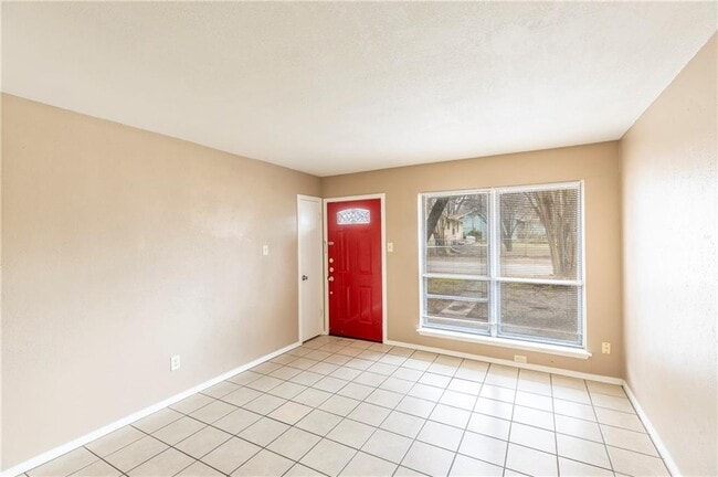 Building Photo - 2325 Bendridge Trail