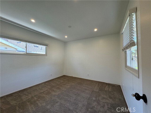 Building Photo - 12791 Elizabeth Way