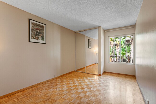 3rd bedroom - 9556 Easter Way