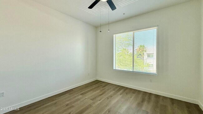 Building Photo - 9160 N 67th Ave