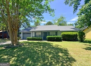 Building Photo - 204 Merriwood Cir