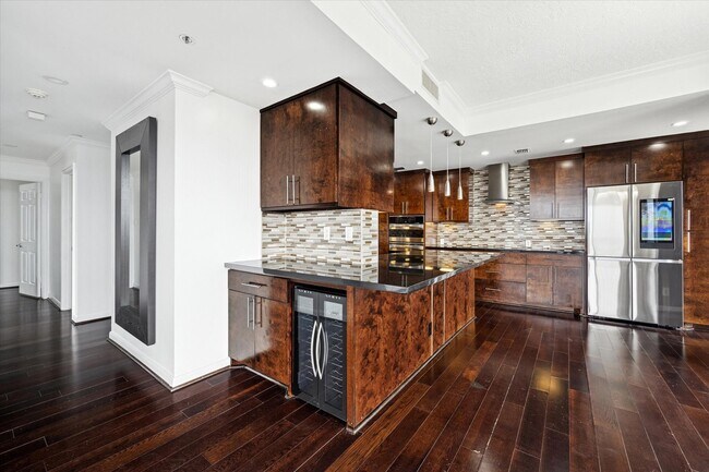 Building Photo - 3350 McCue Rd