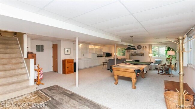 Building Photo - AVAILABLE - Waterfront Home!