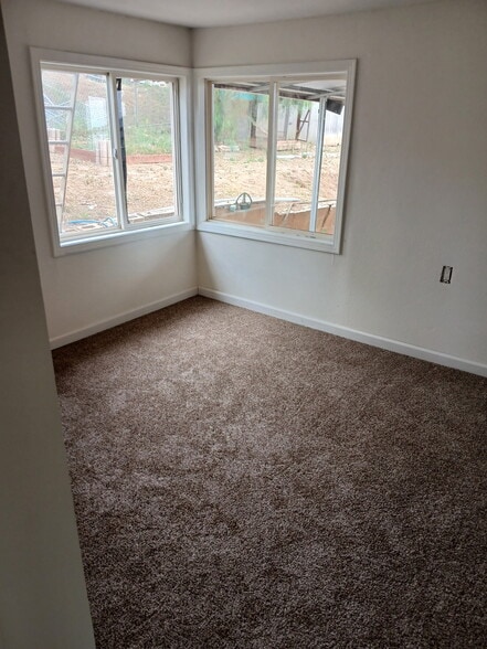 Building Photo - 2530 Cherimoya Dr