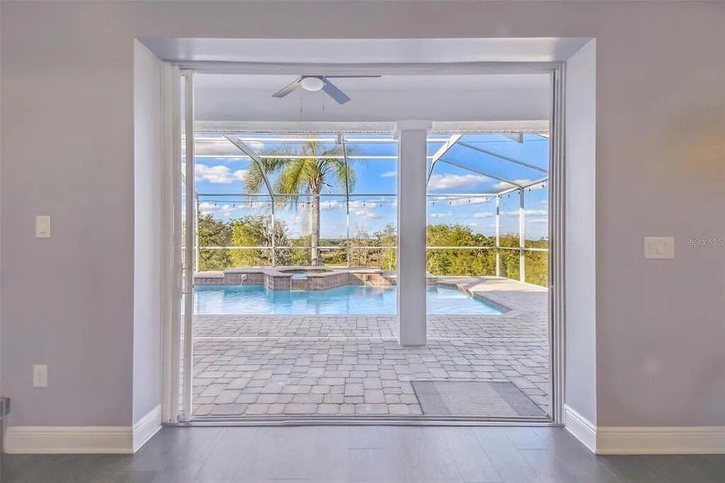 Building Photo - 36747 Open Country Ln