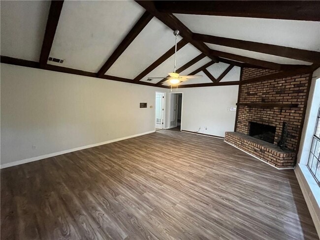 Building Photo - 562 Barcelona Dr