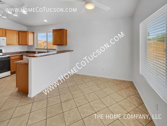 Building Photo - 7622 W August Moon Pl