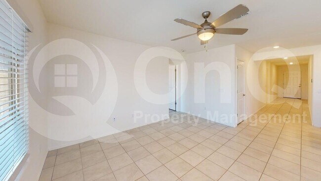 Building Photo - 5668 S Ruby Quin Pl