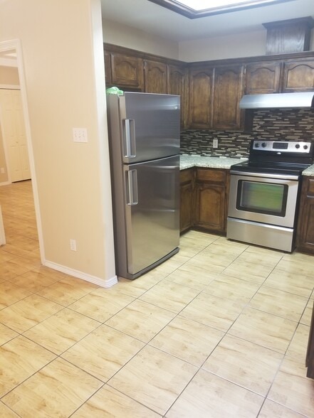 Building Photo - 1824 Tierra Dulce Dr