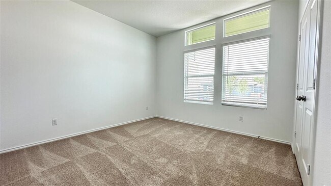 Building Photo - 155 Crawford