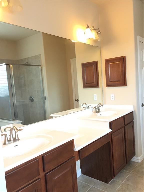 Building Photo - 507 Pebblestone Walk Dr