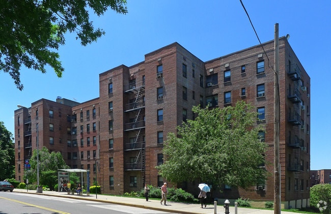 Building Photo - Mitchell Gardens Co-Op #3