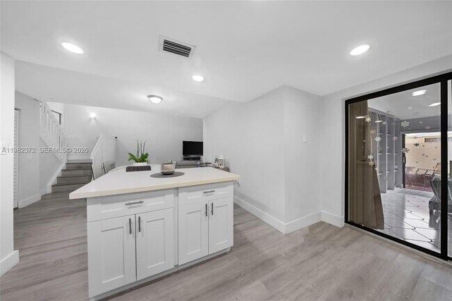 Building Photo - 6637 NW 181st Ln