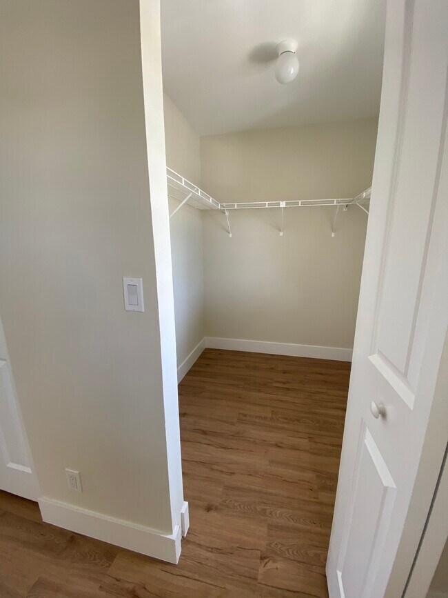 Building Photo - 1835 SW 81st Ave