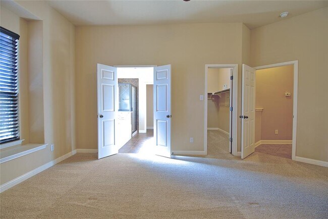 Building Photo - 324 Atlanta Park Dr