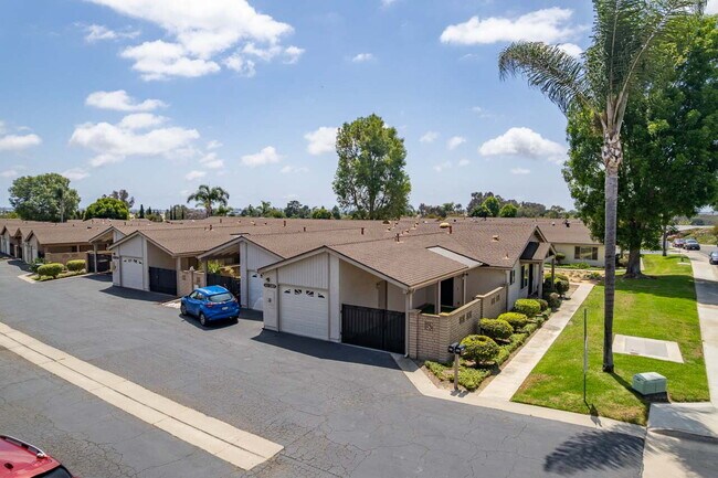 Building Photo - 1025 Plover Way