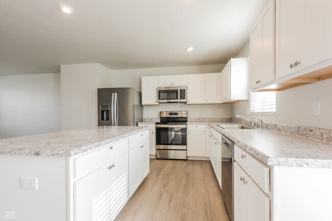 Building Photo - 13781 N Rising Sun Cir E