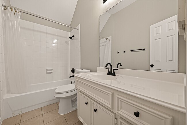Building Photo - 1527 Lake Pauline Ct